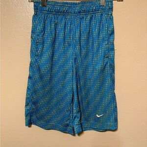 Bundle 2 Youth Shorts. Nike‎ & Under Armour. M & L